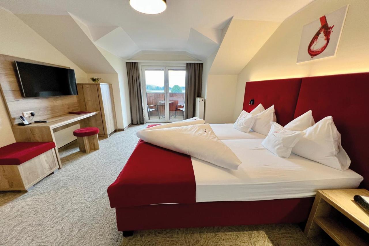 Hotel Pachernighof Velden am Wörthersee Exteriör bild